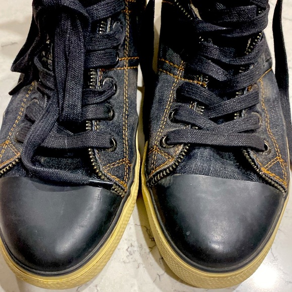 Men’s Levi Sport Shoe - Picture 1 of 9